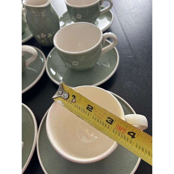 Vtg 50's Harkerware by Russel Wright Coral Olive w/ Flowers-13 Pc. Place Setting - Picture 4 of 8